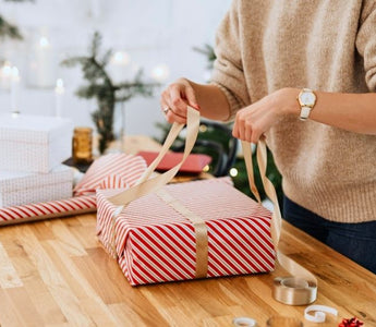 Holiday 2025 Wellness Gift Guide: Top 10 Organic Gifts for Women Who Love Self-Care
